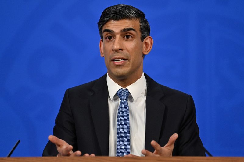 &copy; Reuters. FILE PHOTO: Britain's Chancellor of the Exchequer Rishi Sunak hosts a news conference in the Downing Street Briefing Room in London, Britain February 3, 2022. Justin Tallis/Pool via REUTERS