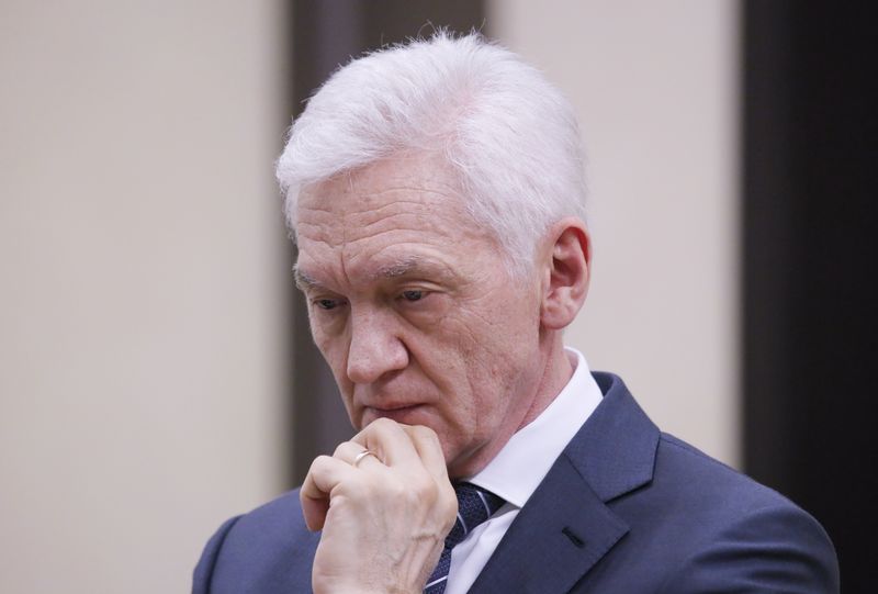 &copy; Reuters. FILE PHOTO: Co-owner of Novatek company Gennady Timchenko attends a meeting with Russian President Vladimir Putin and other representatives of the French and Russian business communities at the Novo-Ogaryovo state residence outside Moscow, Russia January 