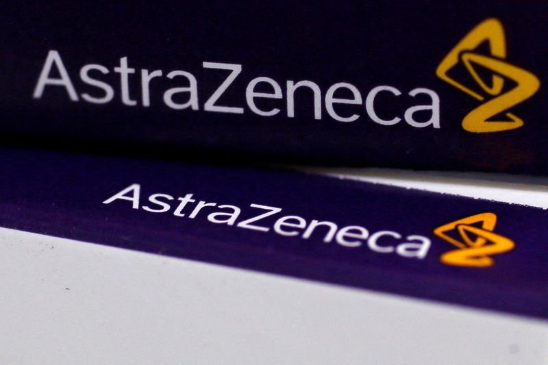&copy; Reuters. Logo da AstraZeneca na caixa de medicamentos em Londres
28/04/2014 REUTERS/Stefan Wermuth