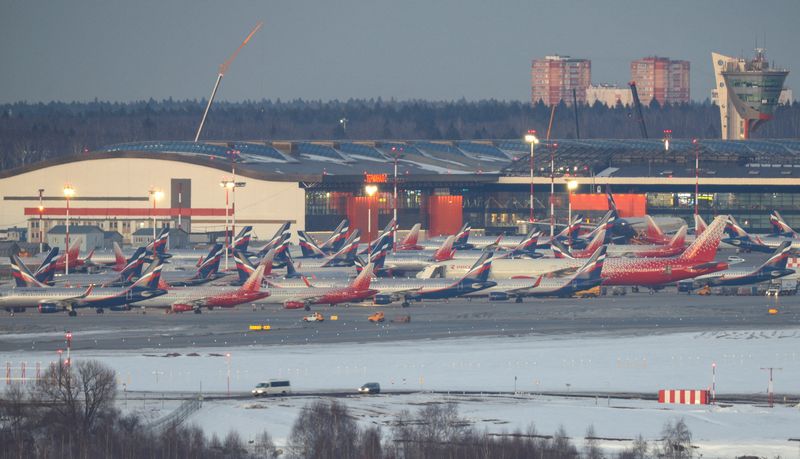 &copy; Reuters. Passenger planes owned by Russia's airlines, including Aeroflot and Rossiya, are parked at Sheremetyevo International Airport in Moscow, Russia March 1, 2022. REUTERS/Marina Lystseva  