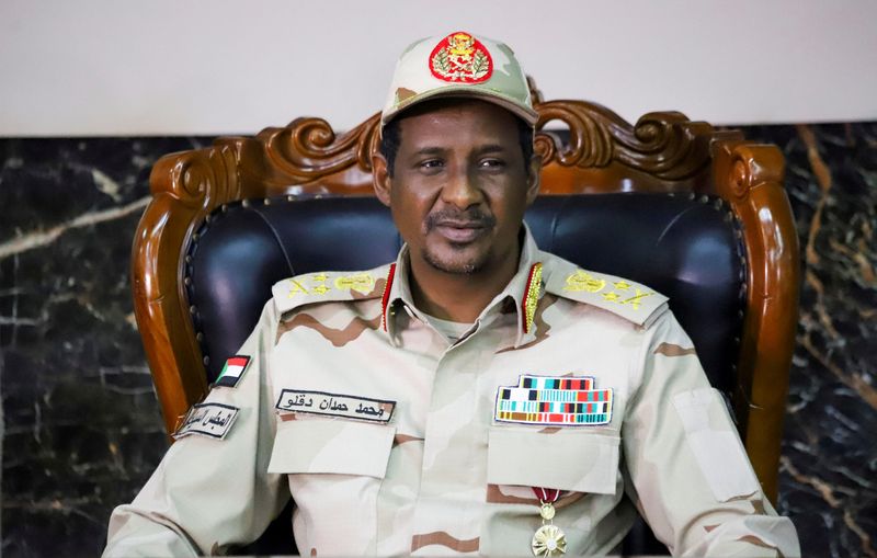 &copy; Reuters. الفريق محمد حمدان دقلو قائد قوات الدعم السريع السودانية في جوبا في صورة من أ{شيف رويترز. 