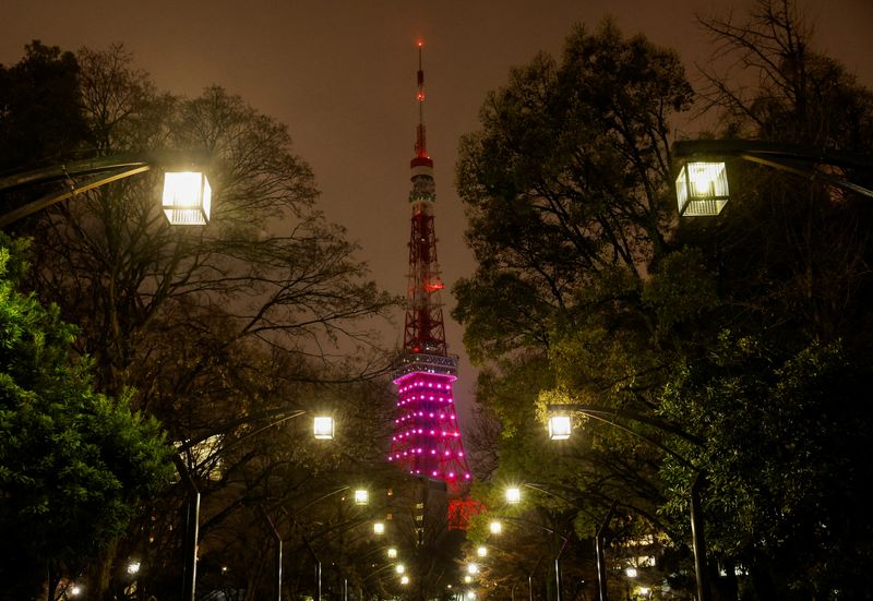 &copy; Reuters. Torre de Tóquio iluminada pela metade após pedido do governo por economia de energia
22/03/2022
REUTERS/Issei Kato