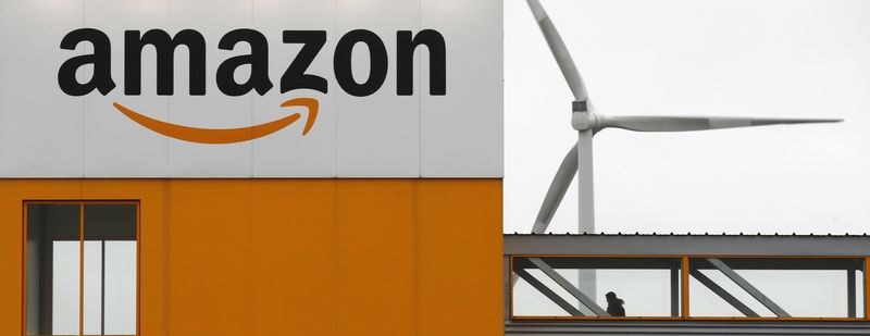 &copy; Reuters. FILE PHOTO: The logo of Amazon is seen at the company logistics center in Lauwin-Planque, northern France, February 20, 2017. REUTERS/Pascal Rossignol