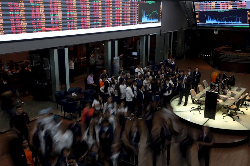 © Reuters. Bolsa de valores, em São Paulo
  REUTERS/Paulo Whitaker