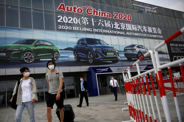 &copy; Reuters. 　中国国内での新型コロナウイルス感染拡大を受け、「北京モーターショー」の主催団体が４月下旬に予定していた開催を延期したことが、関係筋の話で分かった。写真は２０２０年９月に