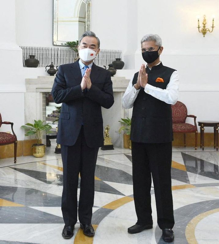 &copy; Reuters. インドのジャイシャンカル外相は２５日、中国の王毅外相と会談後、ウクライナの即時停戦の重要性で一致したと述べた。提供写真。（２０２２年　ロイター）