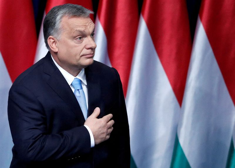 &copy; Reuters. FILE PHOTO: Hungarian Prime Minister Viktor Orban leaves the stage after delivering his annual state of the nation speech in Budapest, Hungary, February 10, 2019. REUTERS/Bernadett Szabo/File Photo