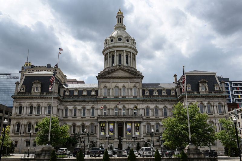 © Reuters. FILE PHOTO: Baltimore City Hall is seen in Baltimore, Maryland, U.S. May 10, 2019. Picture taken May 10, 2019. REUTERS/Stephanie Keith/File Photo