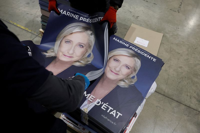 &copy; Reuters. La candidate du Rassemblement national, Marine Le Pen, affirme que sa troisième participation à l'élection présidentielle ce printemps sera "a priori" la dernière si elle échoue à entrer à l'Elysée. /Photo prise le 22 mars 2022/REUTERS/Benoit Tes