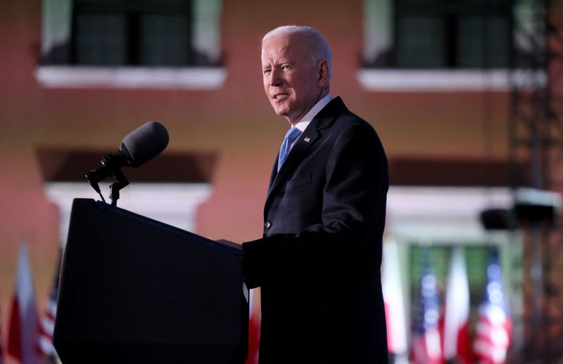 &copy; Reuters. FILE PHOTO: U.S. President Joe Biden speaks during an event at the Royal Castle, amid Russia's invasion of Ukraine, in Warsaw, Poland March 26, 2022. REUTERS/Evelyn Hockstein/File Photo