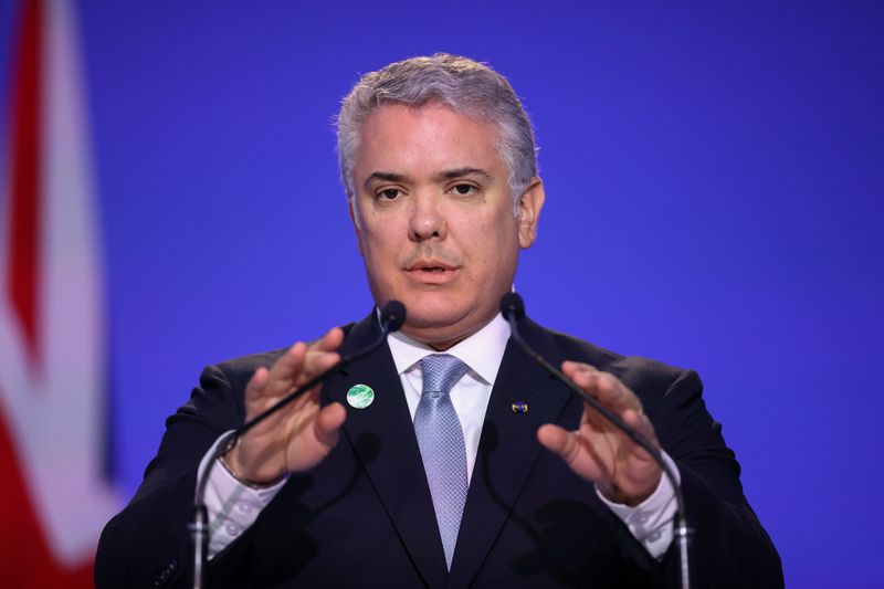 &copy; Reuters. Foto de archivo. Iván Duque Márquez, presidente de Colombia, habla durante la Conferencia sobre el Cambio Climático de la ONU (COP26) en Glasgow, Escocia, Gran Bretaña, 2 de noviembre, 2021. REUTERS/Hannah McKay