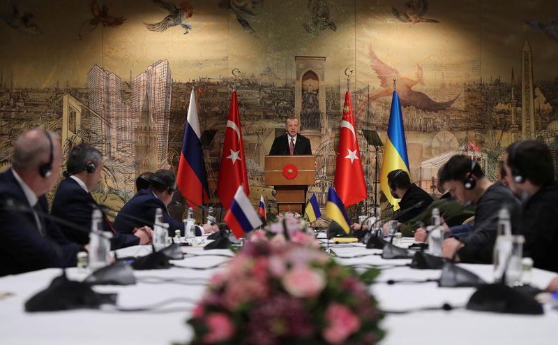 &copy; Reuters. Reunião entre Ucrânia e Rússia em Istambul
29/03/2022
Murat Cetinmuhurdar/Presidência/Divulgação via REUTERS