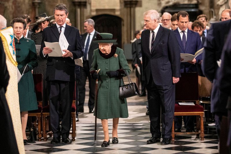 &copy; Reuters. Rainha Elizabeth presta homenagem a príncipe Philip em cerimônia fúnebre na Abadia de Westminster
29/03/2022
Richard Pohle/Pool via REUTERS