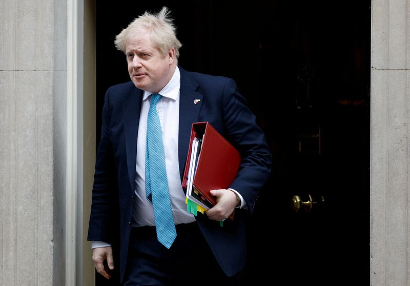 &copy; Reuters. FILE PHOTO: British Prime Minister Boris Johnson leaves Downing Street in London, Britain, March 23, 2022. REUTERS/John Sibley/File Photo