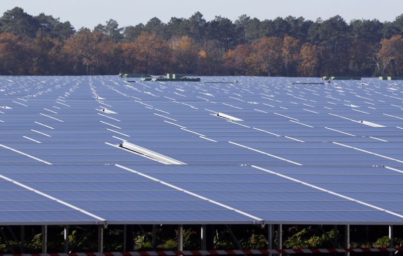 The EU will try to return the manufacture of solar energy equipment to Europe