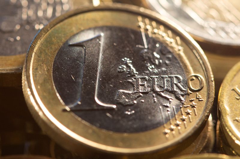 &copy; Reuters. FILE PHOTO: One Euro coins are seen in this illustration taken, November 9, 2021. REUTERS/Dado Ruvic/Illustration