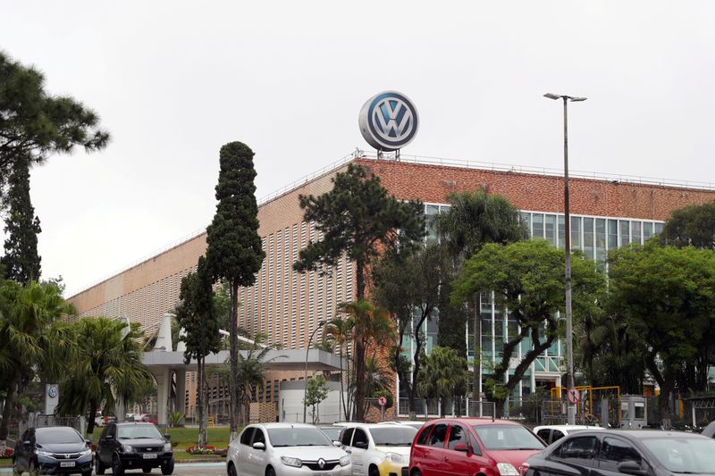 &copy; Reuters. FILE PHOTO: Volkswagen's factory is seen in Sao Bernardo do Campo, Sao Paulo state, Brazil September 24, 2020. REUTERS/Amanda Perobelli