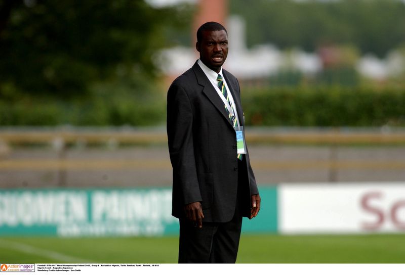&copy; Reuters. أوجوستين إجوافون المدير الفني للاتحاد النيجيري لكرة القدم في صورة من أرشيف روبترز. 