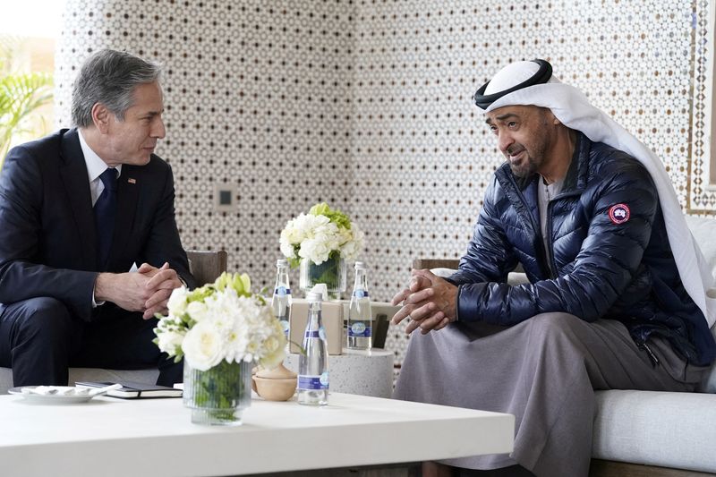 &copy; Reuters. FILE PHOTO: U.S. Secretary of State Antony Blinken meets with Abu Dhabi's Crown Prince Mohammed bin Zayed Al Nahyan at his residence in Rabat, Morocco, March 29, 2022. Jacquelyn Martin/Pool via REUTERS/File Photo