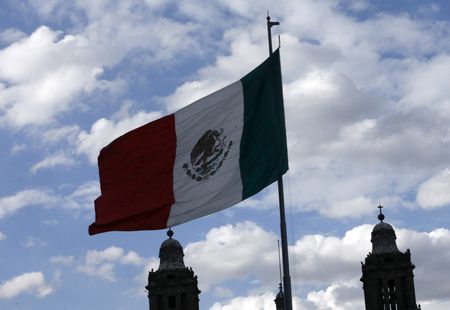 Mexican economy seen growing 3.4% in 2022, says finance ministry