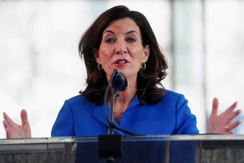 &copy; Reuters. FILE PHOTO: New York Governor Kathy Hochul speaks at a news conference about the newly renovated David Geffen Hall, in the Manhattan borough of New York City, New York, U.S., March 9, 2022.  REUTERS/Carlo Allegri