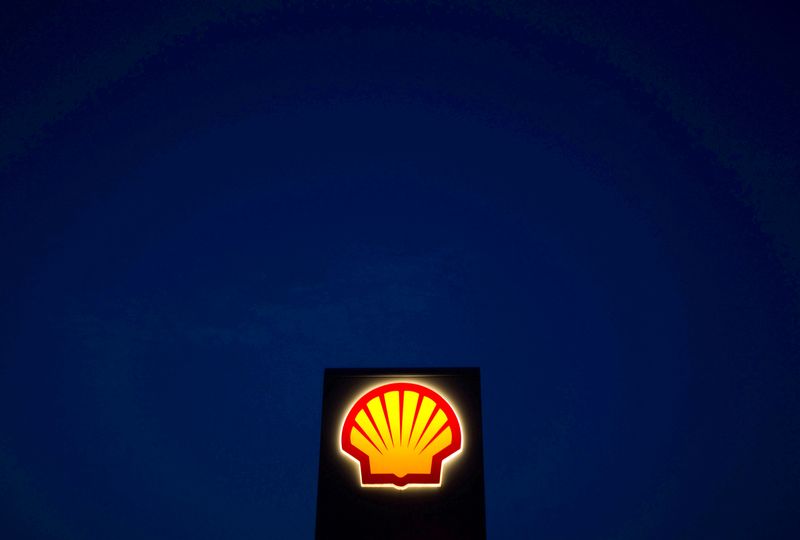 &copy; Reuters. Placa da Shell no Paquistão. 
08/09/2010 
REUTERS/Morteza Nikoubazl
