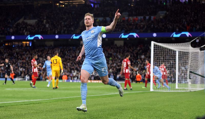 &copy; Reuters. Soccer Football - Champions League - Quarter Final - First Leg - Manchester City v Atletico Madrid - Etihad Stadium, Manchester, Britain - April 5, 2022 Manchester City's Kevin De Bruyne celebrates scoring their first goal Action Images via Reuters/Lee Sm