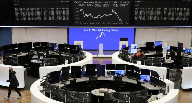 &copy; Reuters. FILE PHOTO: The German share price index DAX graph is pictured at the stock exchange in Frankfurt, Germany, March 3, 2022.    REUTERS/Staff/