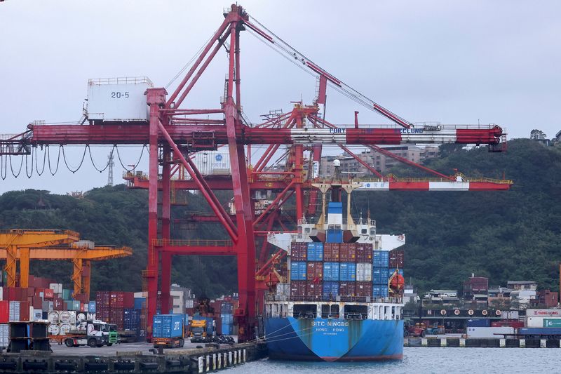 &copy; Reuters. FILE PHOTO: A cargo ship is pictured at a port in Keelung, Taiwan, January 7, 2022. REUTERS/Ann Wang