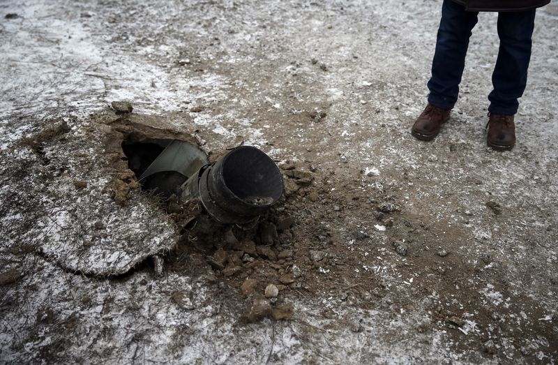 &copy; Reuters. آثار قصف لمدينة كراماتورسك الأوكرانية في صورة من أرشيف رويترز