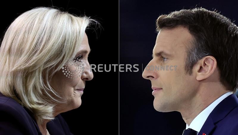 &copy; Reuters. Il leader francese Emmanuel Macron e la sfidante Marine Le Pen. Le due foto sono state scattate il 5 febbraio 2022 e il 2 aprile 2022 REUTERS/Sarah Meyssonnier