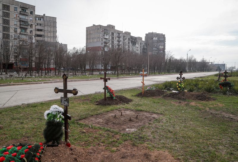 Zelensky parle de dizaines de milliers de morts à Marioupol