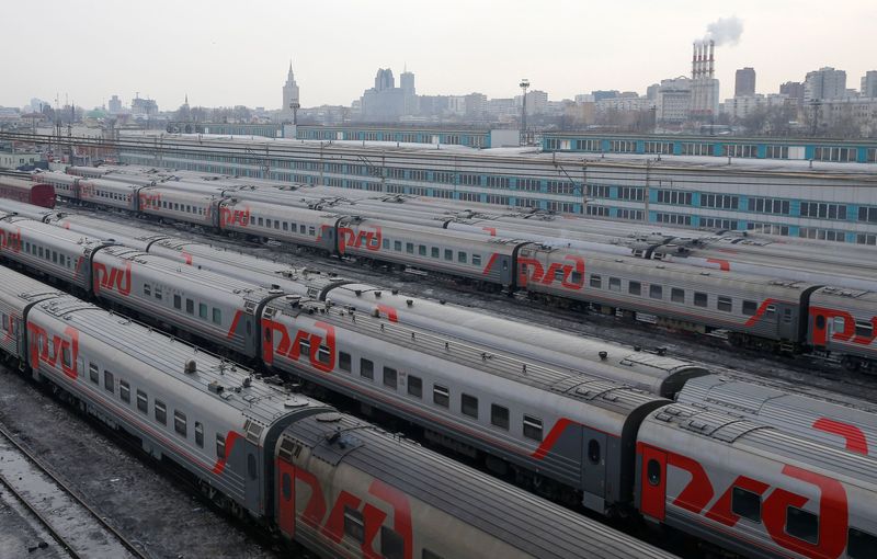&copy; Reuters. IMAGEN DE ARCHIVO. Una vista de vagones de tresnes de propiedad de la compañía rusa Russian Railways, en Moscú, Rusia, Marzo 1, 2017. REUTERS/Maxim Shemetov