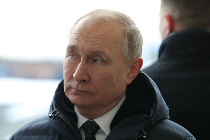 &copy; Reuters. ロシアのプーチン大統領は１４日、欧州諸国が即時にロシア産ガスを完全に切り捨てることはできないと言明した上で、欧州がロシア産エネルギー依存脱却を目指す中、ロシアはエネルギー