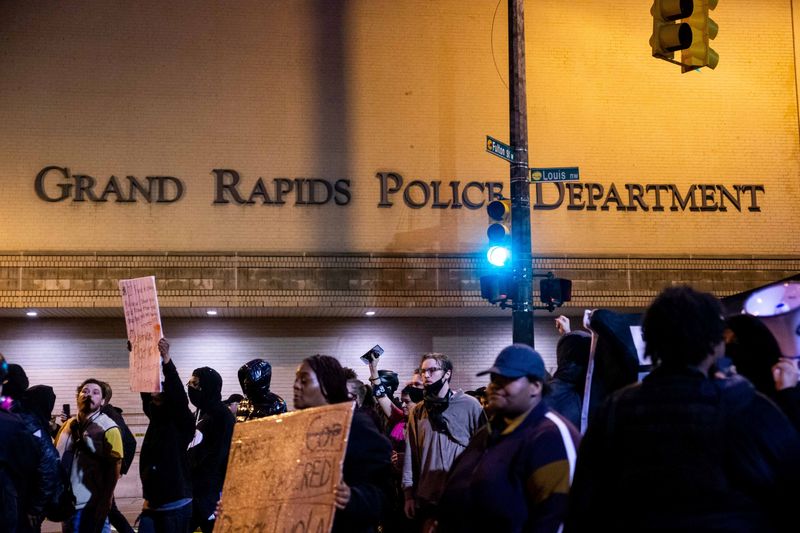 Family of Black man killed by Michigan police demands criminal charges