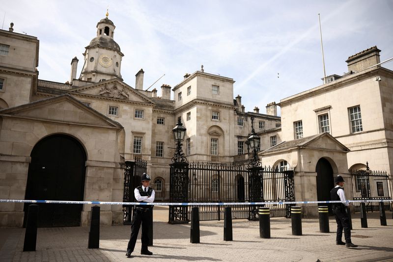 &copy; Reuters. Polícia fecha rua perto de Downing Street, em Londres
18/04/2022
REUTERS/Henry Nicholls