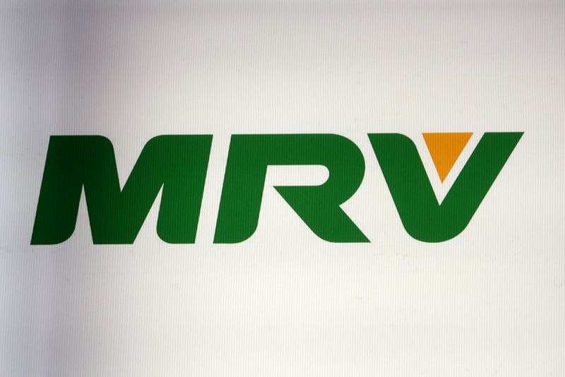 © Reuters. Logo da MRV em painel na B3, em São Paulo (SP) 
25/07/2019
REUTERS/Amanda Perobelli