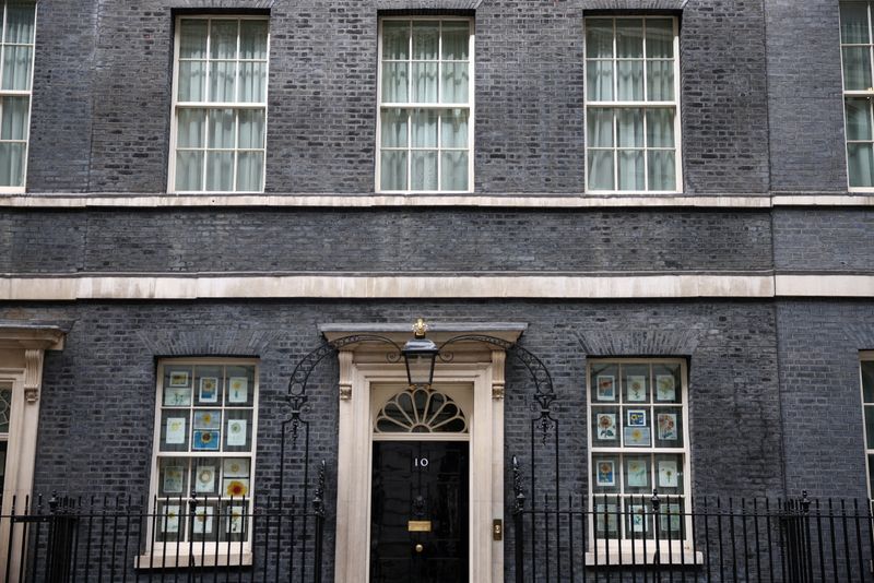 &copy; Reuters. FOTO DE ARCHIVO: Vista del exterior del número 10 de Downing Street, la residecia oficial del primer ministro británico, en Londres, Reino Unido, el 12 de abril de 2022. REUTERS/Henry Nicholls