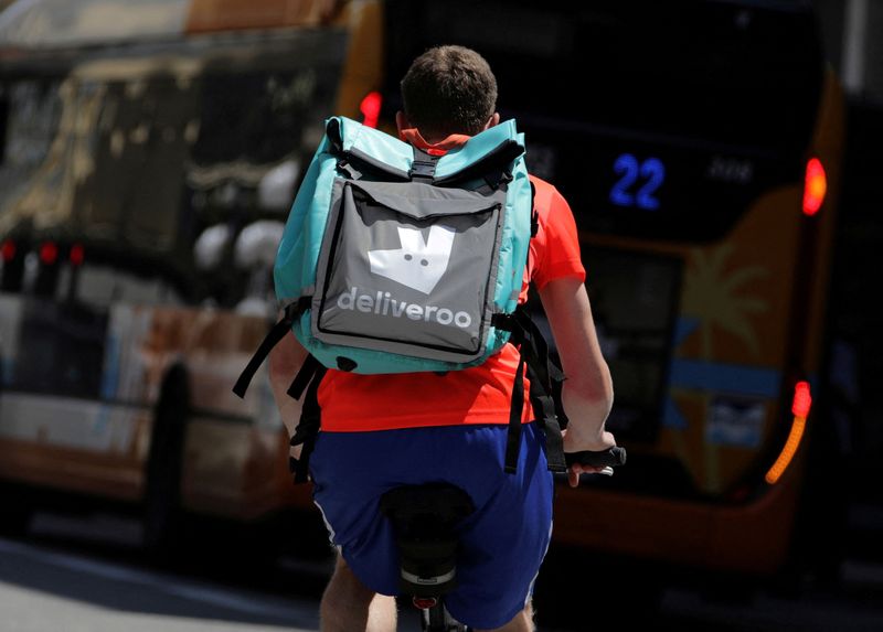 Deliveroo found guilty of abusing riders' rights in France