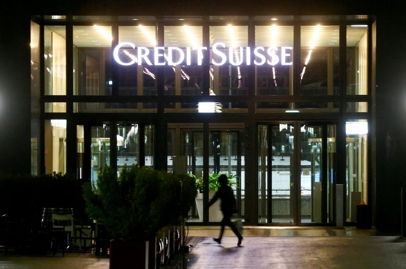 &copy; Reuters. 　４月２０日、スイスの金融大手クレディ・スイス・グループは、第１・四半期決算が赤字になるとの見通しを示した。写真はチューリッヒで２月撮影（２０２２年　ロイター／Arnd Wiegmann