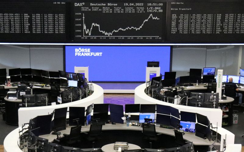 European shares rebound on earnings boost