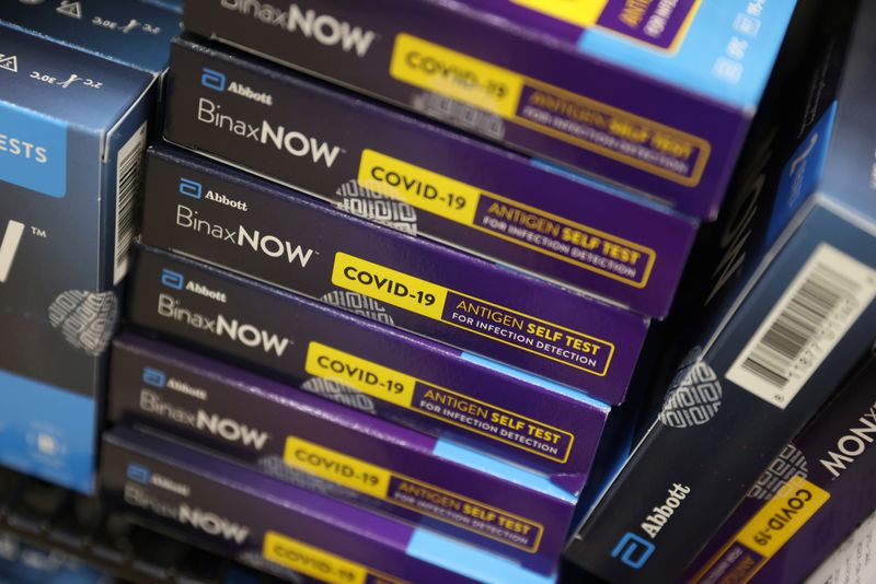 &copy; Reuters. FILE PHOTO: Packages of BinaxNOW COVID-19 Antigen Self Test, manufactured by Abbott Laboratories, are seen in a store in Manhattan, New York, U.S., November 12, 2021. REUTERS/Andrew Kelly/File Photo