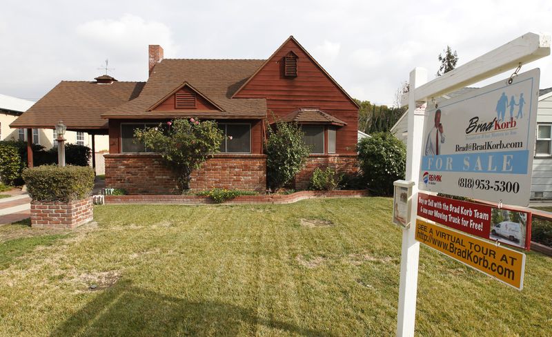 &copy; Reuters. FILE PHOTO: An existing single family home which is up for sale is pictured in Burbank, California December 15, 2011. REUTERS/Fred Prouser/File Photo