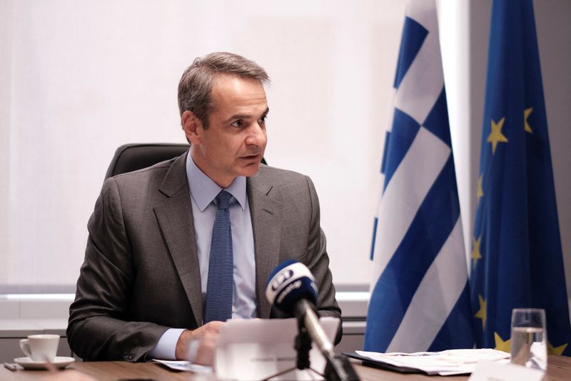 &copy; Reuters. رئيس الوزراء اليوناني كيرياكوس ميتسوتاكيس يتحدث في أثينا يوم 12 أبريل نيسان 2022. صورة من مكتب رئيس الوزراء اليوناني.