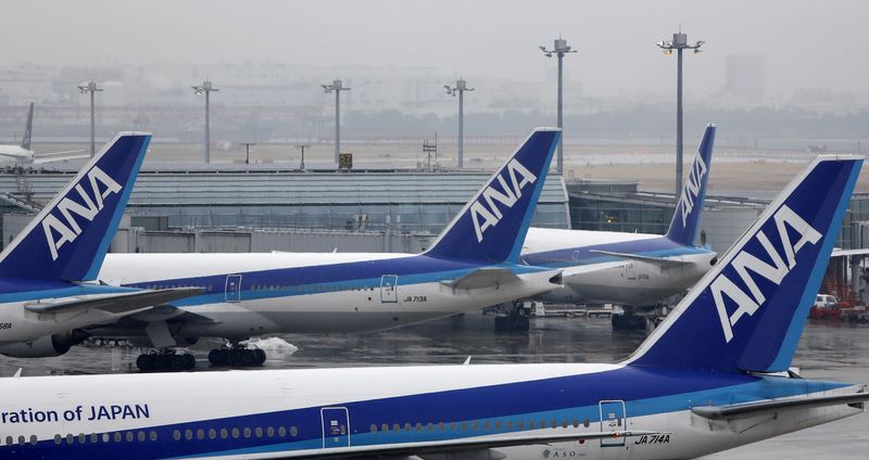 &copy; Reuters. FILE PHOTO: All Nippon Airways' (ANA) planes are seen at Haneda airport in Tokyo February 14, 2014. REUTERS/Yuya Shino 