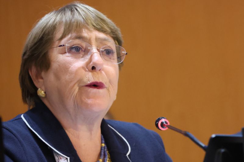 &copy; Reuters. FOTO DE ARCHIVO. La Alta Comisionada de las Naciones Unidas para los Derechos Humanos, Michelle Bachelet, asiste a la sesión especial del Consejo de Derechos Humanos de la ONU, sobre la situación en Ucrania, en Ginebra, Suiza. 3 de marzo de 2022. REUTER