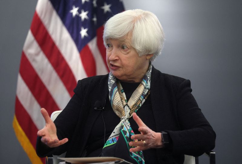 &copy; Reuters. A secretária do Tesouro dos EUA, Janet Yellen, responde a perguntas sobre o estado atual e futuro da economia americana e global no Atlantic Council em Washington, EUA, 13 de abril de 2022. REUTERS/Leah Millis