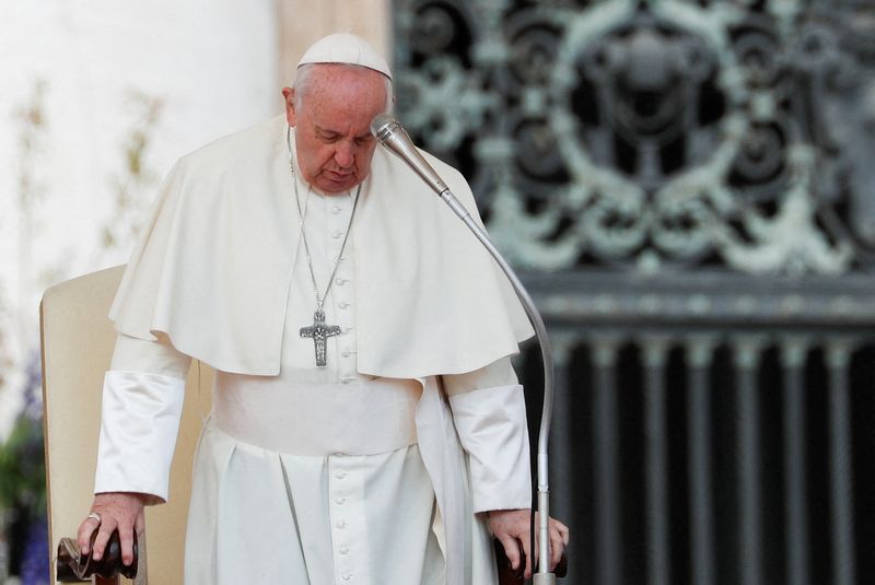 &copy; Reuters. Papa Francisco durante audiência semanal no Vaticano
20/04/2022 REUTERS/Remo Casilli