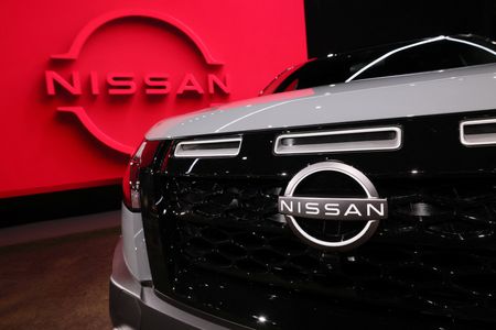 Nissan shares fall 4% on report Renault exploring stake sale