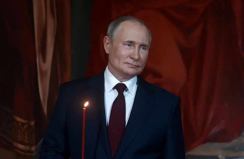 &copy; Reuters. الرئيس الروسي فلاديمير بوتين في موسكو يوم 23 أبريل نيسان 2022. صورة لرويترز من وكالة أنباء سبوتنيك.